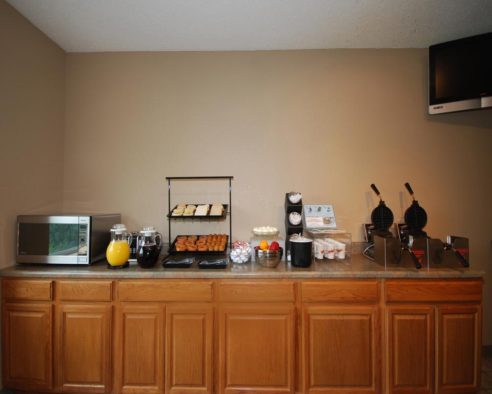 Quality Inn Brookings-University Restaurant foto