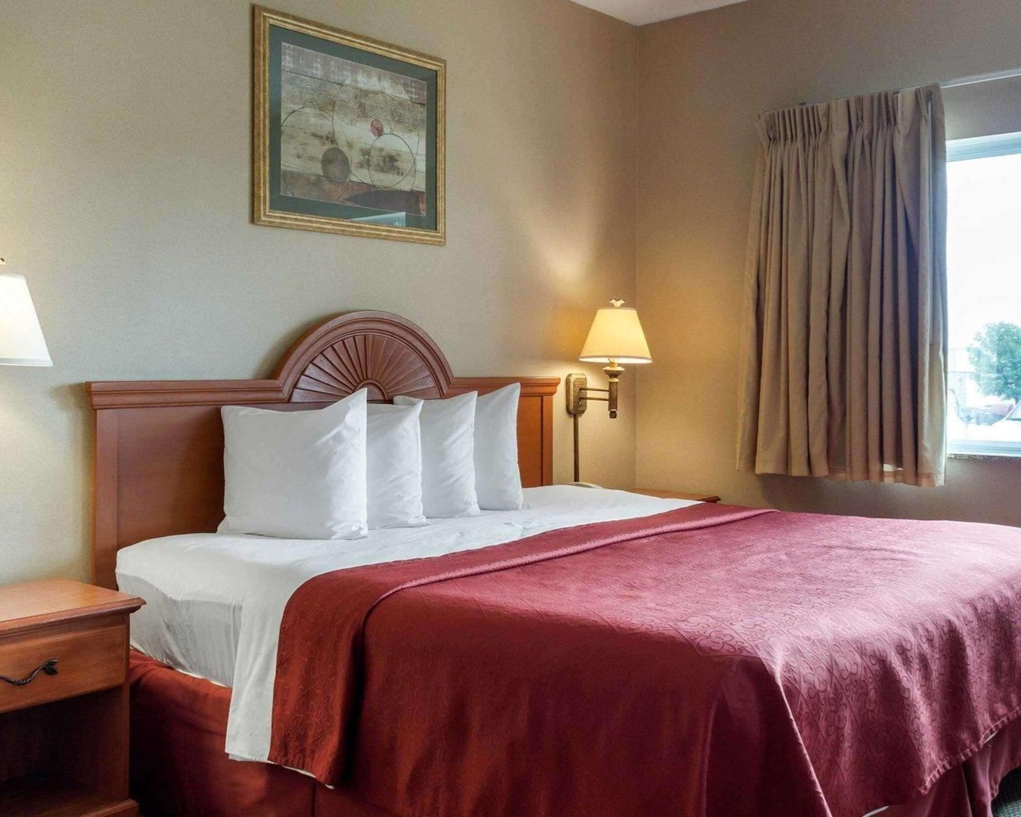 Quality Inn Brookings-University Buitenkant foto