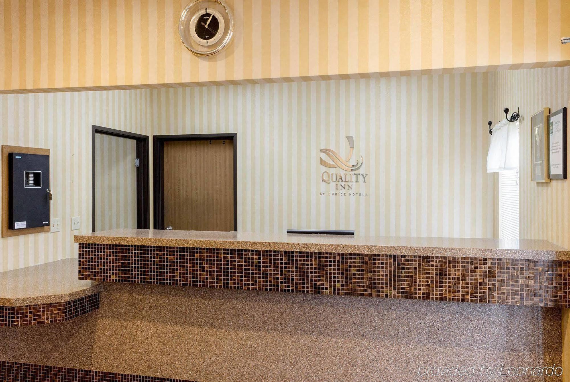 Quality Inn Brookings-University Buitenkant foto