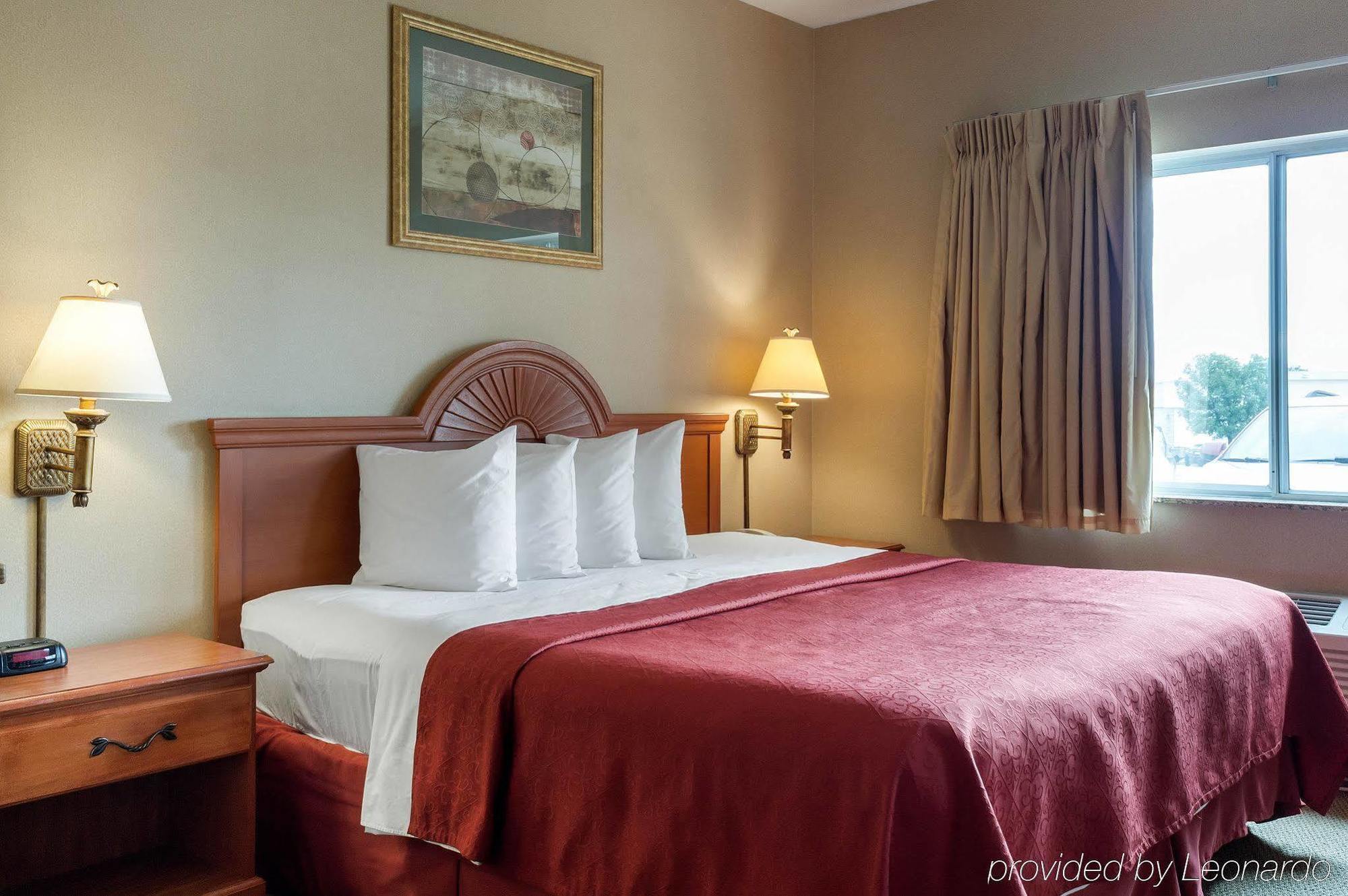 Quality Inn Brookings-University Buitenkant foto